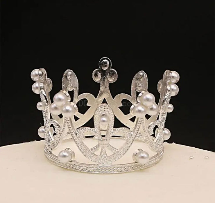 Corona De Perlas Metalica Pequeña Plateado x 1 Unidad