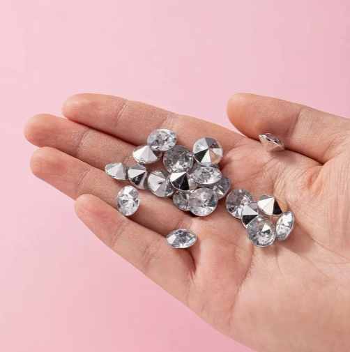 Diamante de fantasia para Flores x 100 Unidades